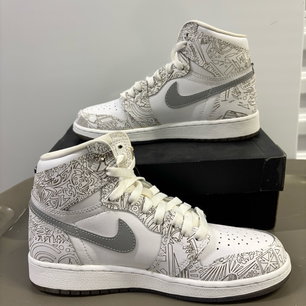 Jordan Air 1 Retro High OG Laser White Metallic Silver 6W/4.5Y